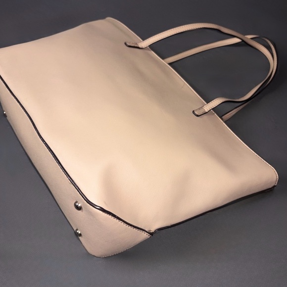 Nine West Original Crème Handbag - Picture 5 of 10